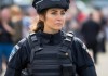 屋里屋外防盗门锁全国官网热线电话告诉你=青岛181cm女特警五一再出圈，惊艳全场！