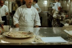 韩博集成灶守护热线介绍【餐厅清洁新标准：员工清扫后地板必舔？卫生细节揭秘】