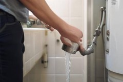 斯宝亚创热水器全国售后热线客服教你㉿燃气热水器出水小怎么办？快速解决小水量问题